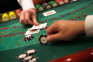 Unpacking Casino Etiquette: The Do’s And Don’ts Of Online Gambling